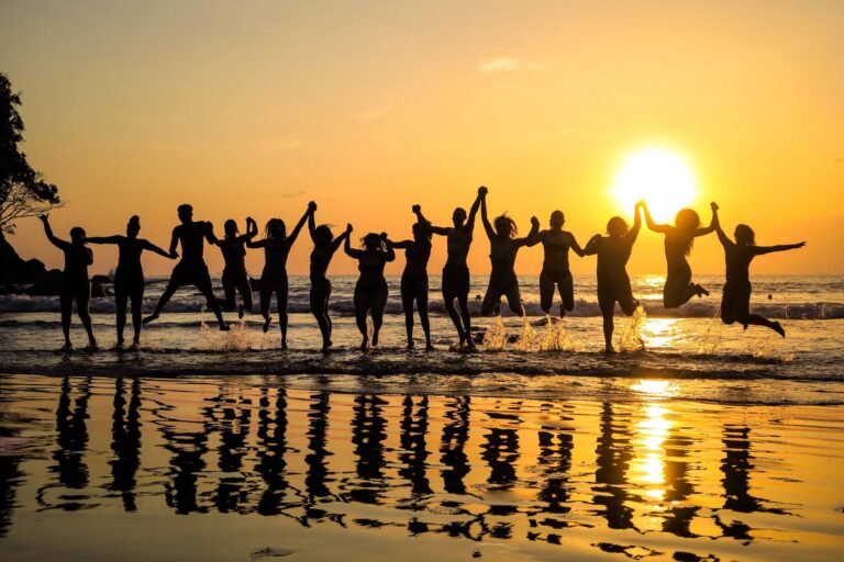 Group Travel Overview: The Definitive Guide to Collective Itineraries
